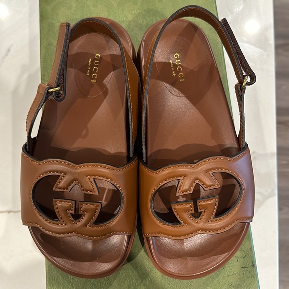 Gucci Cosmo Softy Sandals - Picture 2 of 4